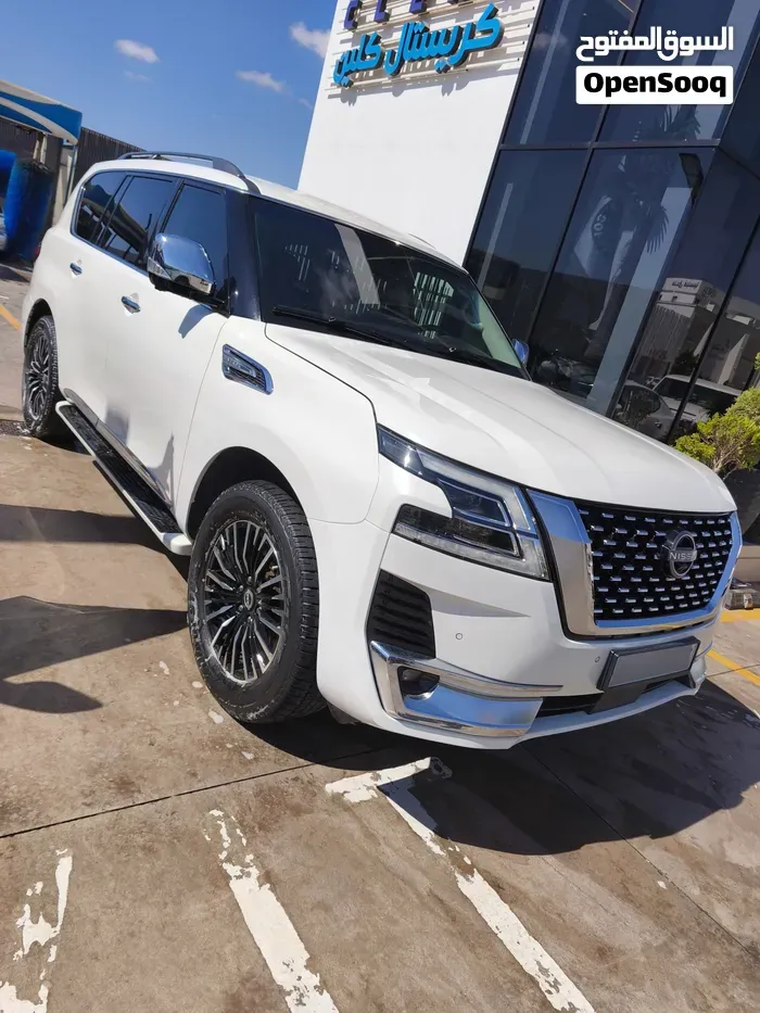 Nissan Armada 2018 photo 5