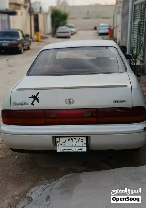 Toyota Crown 2000 photo 4