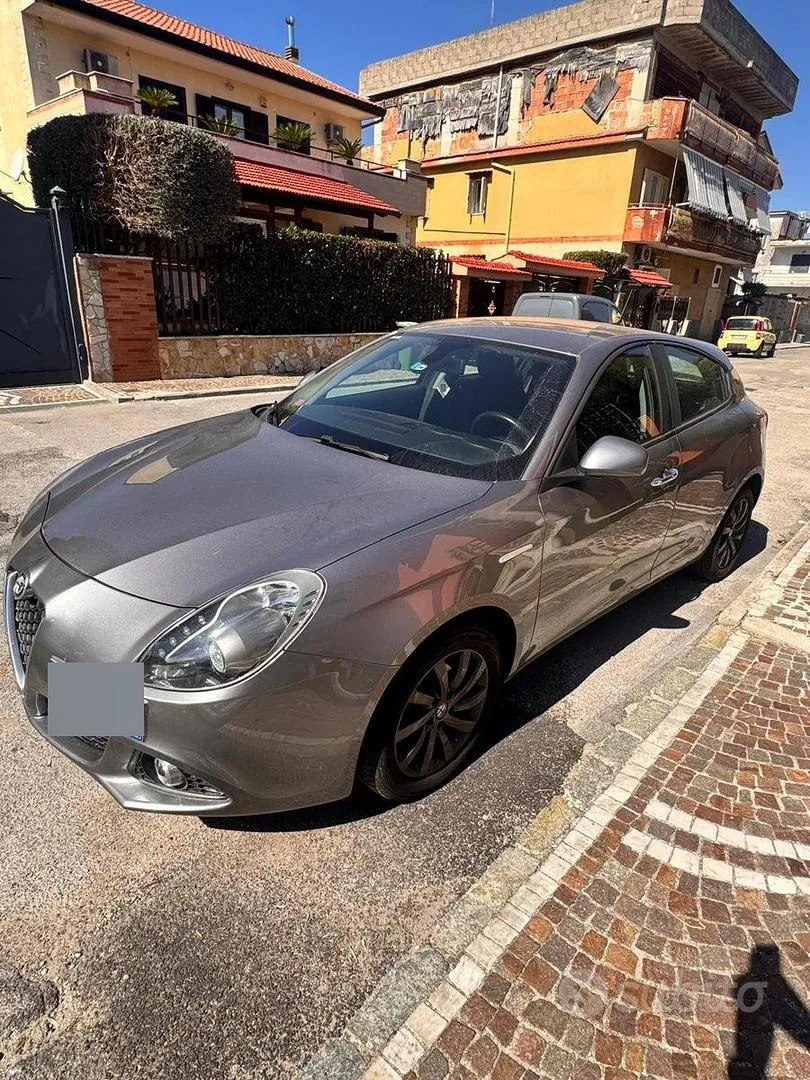 Alfa Romeo Giulietta 2015 photo 3