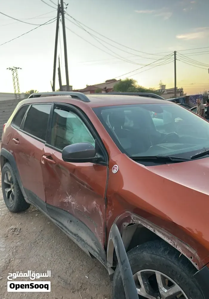 Jeep Cherokee 2016 photo 2