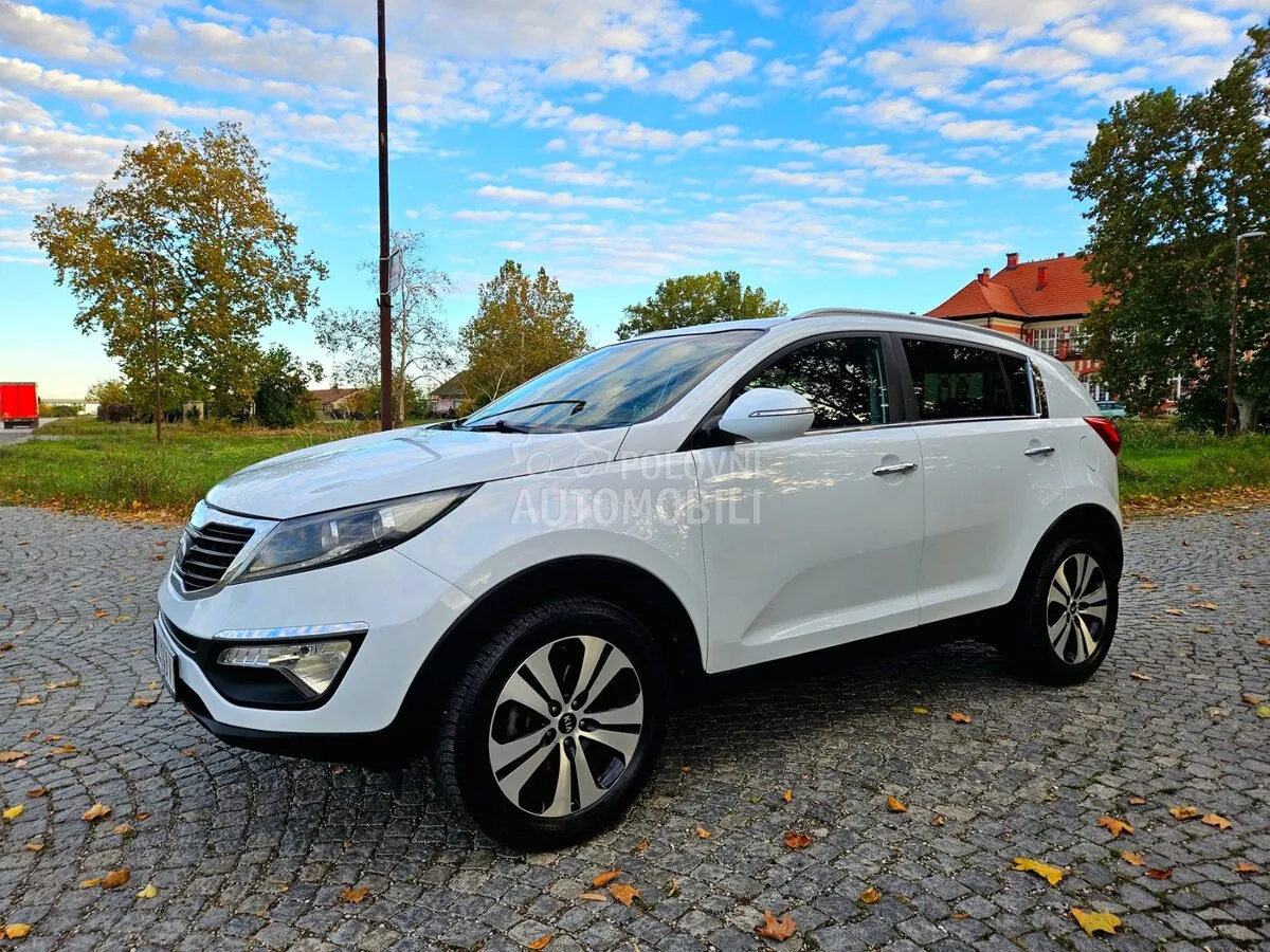 Kia Sportage 2013 photo 2