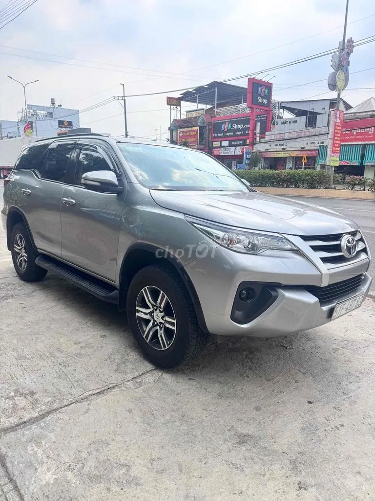 Toyota Fortuner 2017 photo 4