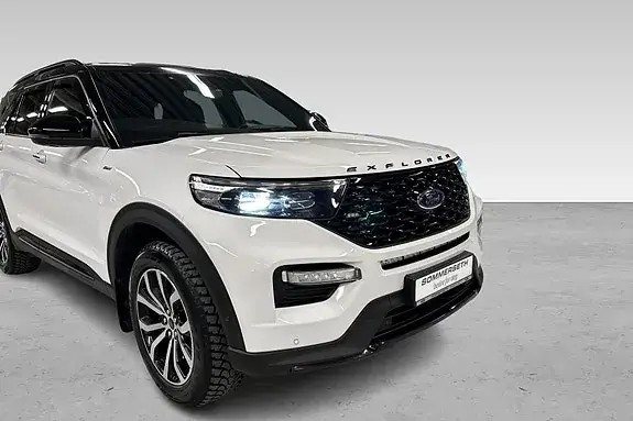 Ford Explorer 2021 photo 2