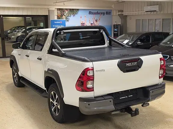 Toyota Hilux 2022 photo 2