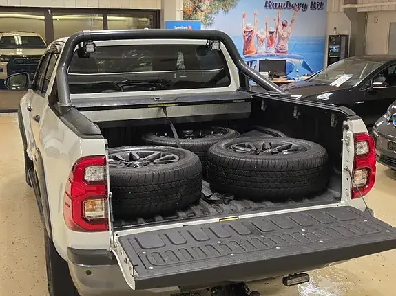 Toyota Hilux 2022 photo 3