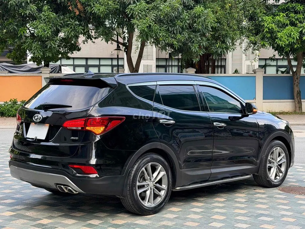 Hyundai Santa Fe 2018 photo 3