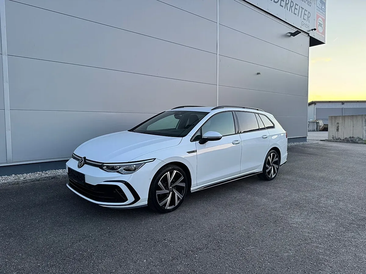 Volkswagen Golf 2023 photo 3