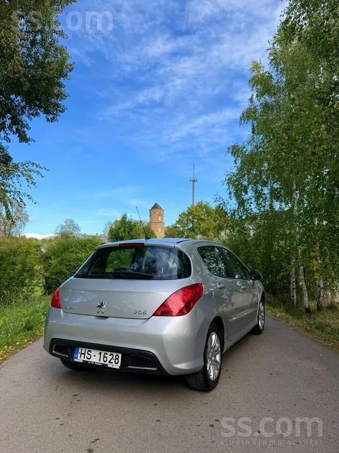 Peugeot 308 2010 photo 5