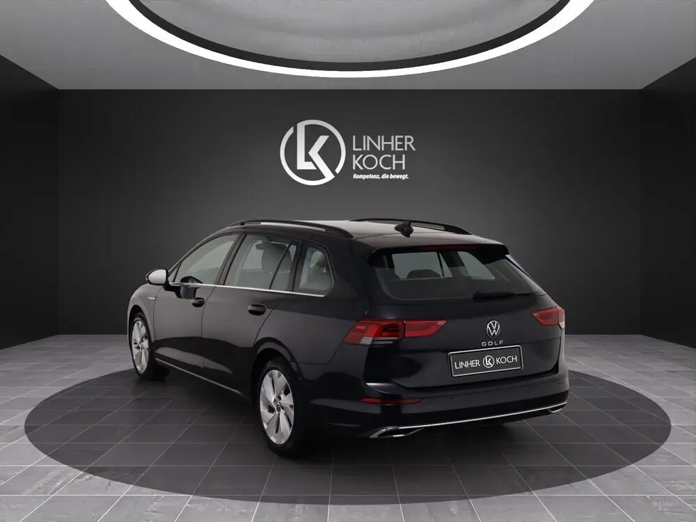 Volkswagen Golf 2023 photo 3