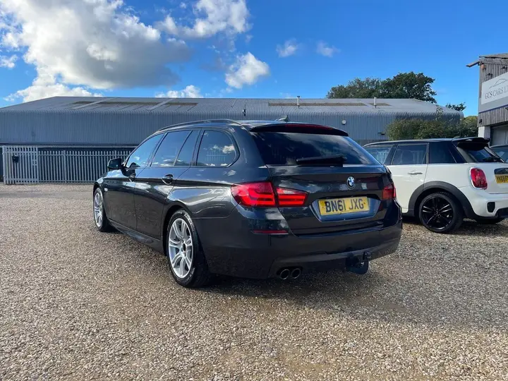 BMW 5 Series 2011 photo 4