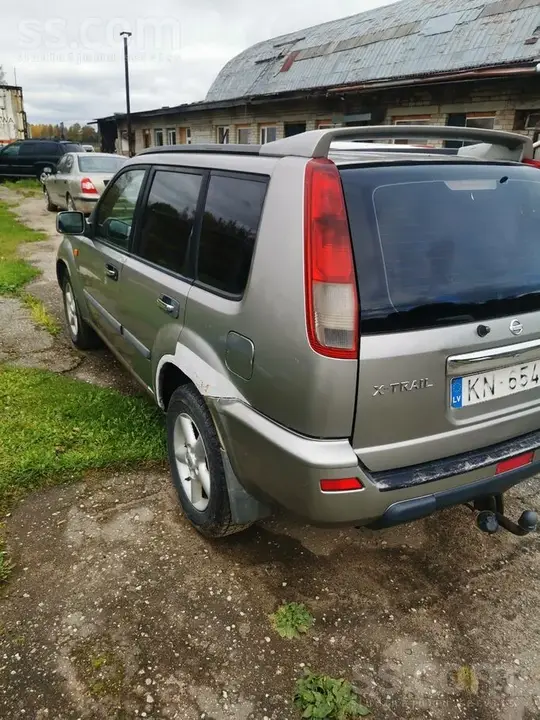 Nissan X-Trail 2003 photo 4
