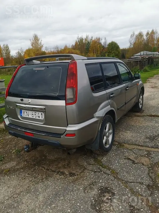 Nissan X-Trail 2003 photo 3