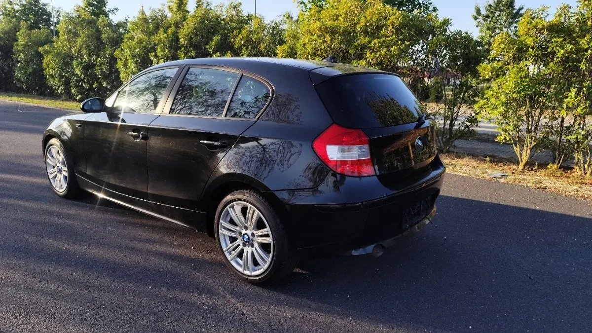 BMW 1 Series 2007 photo 2
