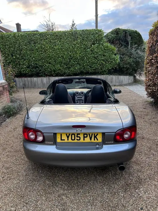 Mazda Mx-5 2005 photo 2