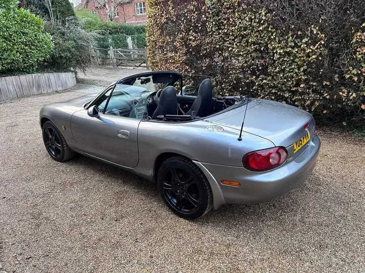 Mazda Mx-5 2005 photo 5