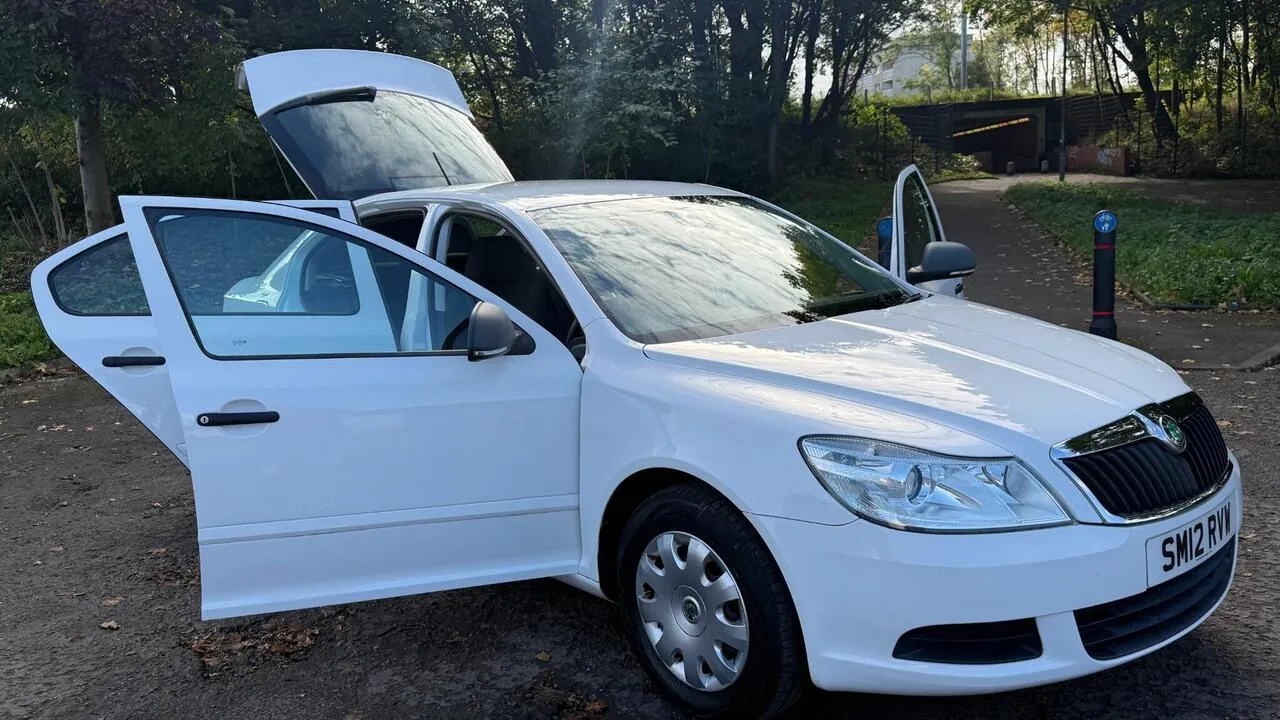 Skoda Octavia 2012 photo 4