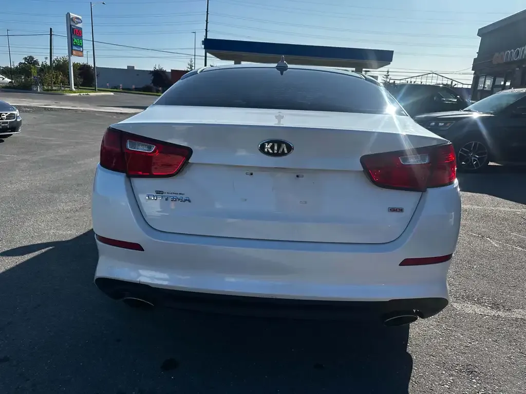 Kia Optima 2015 photo 4