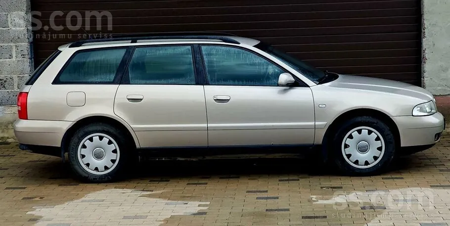 Audi A4 Avant 1999 photo 2