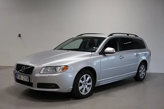 Volvo V70 2011 photo 2