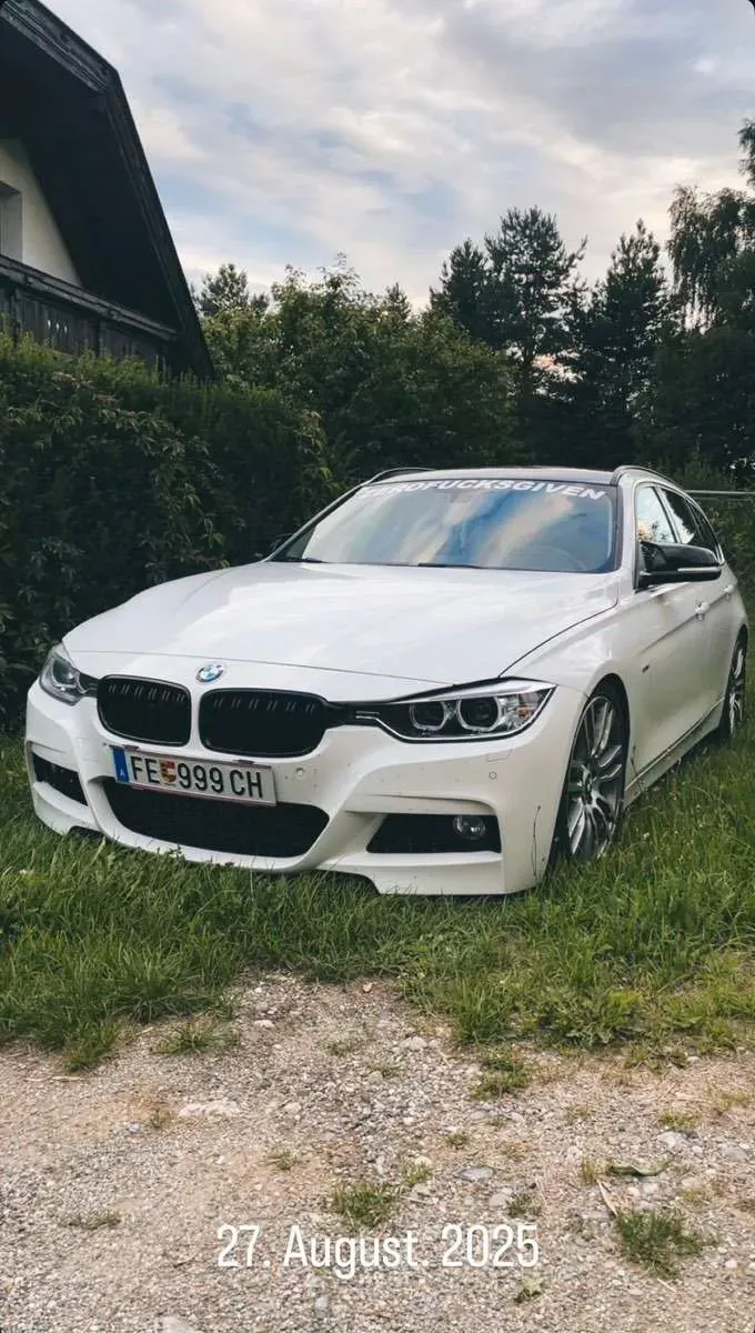BMW 3 Series 2013 photo 2