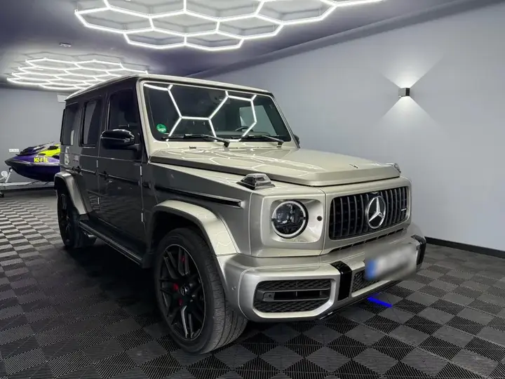 Mercedes-Benz G 63