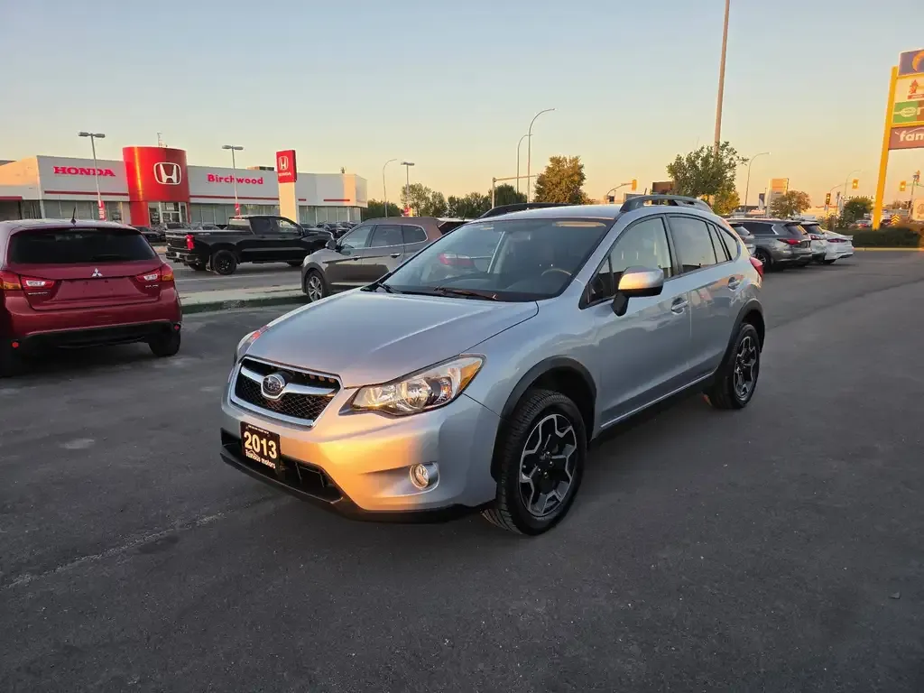 Subaru Xv 2013 photo 2