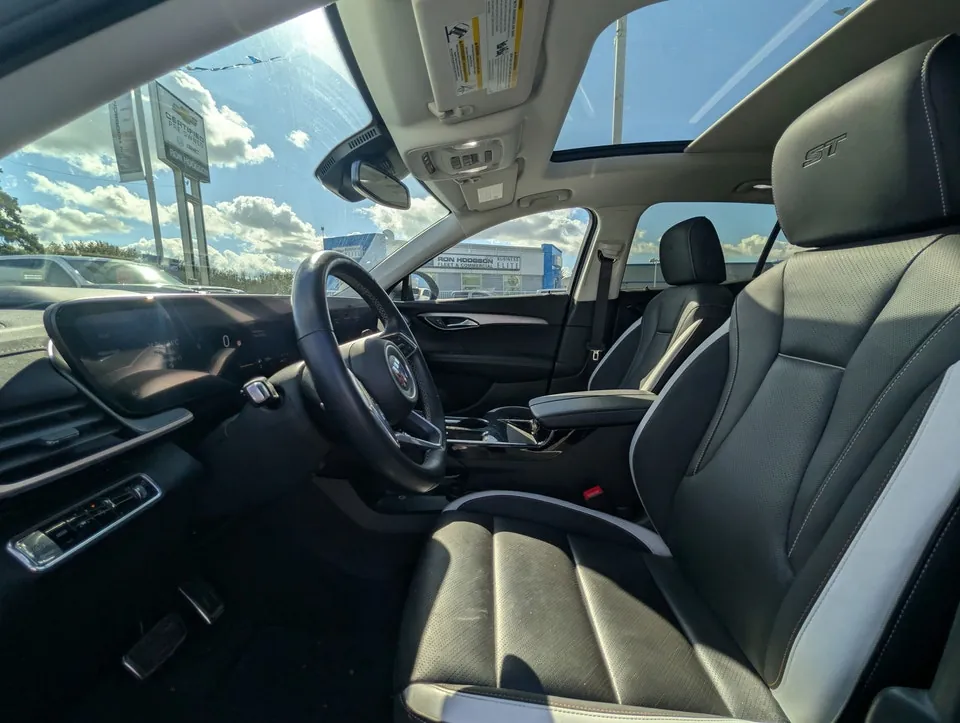 Buick Envision 2024 photo 3
