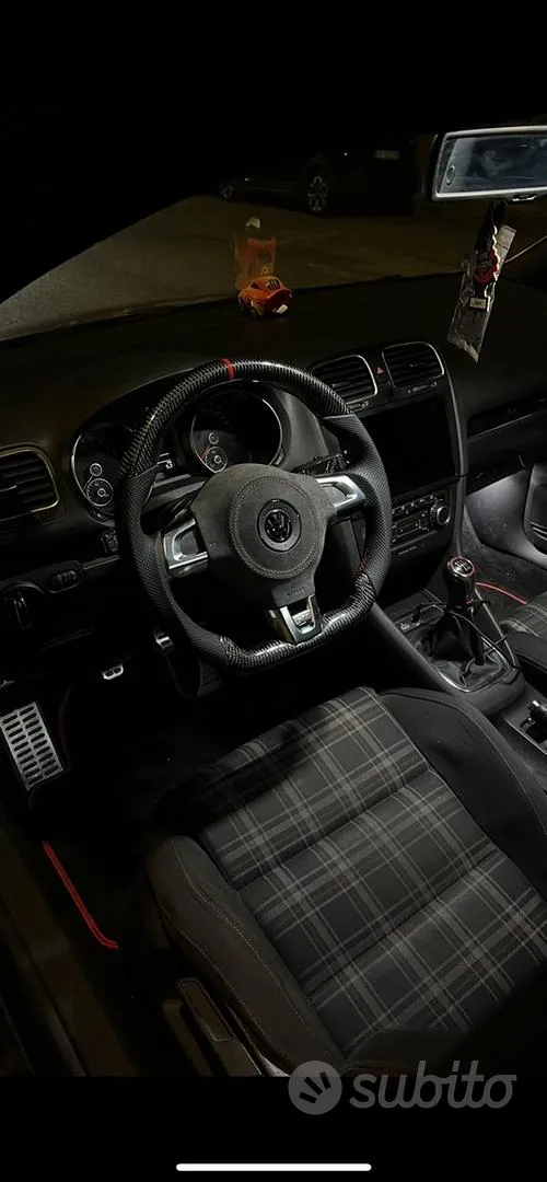 Volkswagen Golf 2010 photo 5