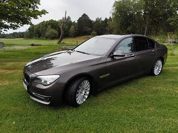 BMW 730D 2014 photo 3