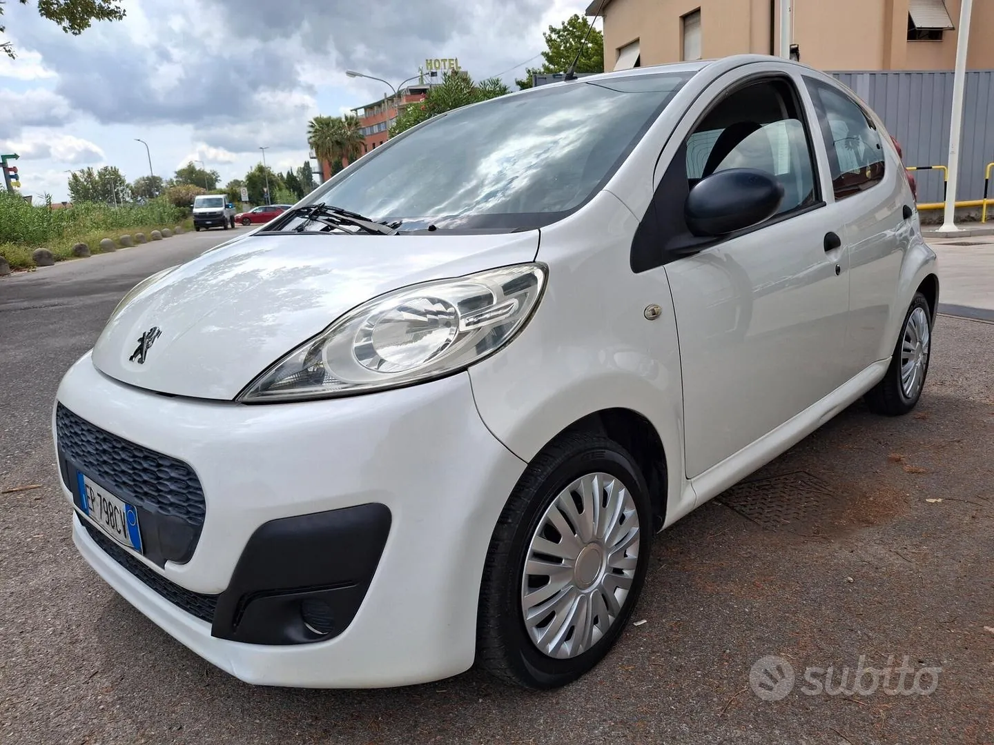 Peugeot 107 2012 photo 5