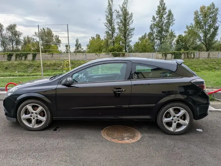 Opel Astra Gtc