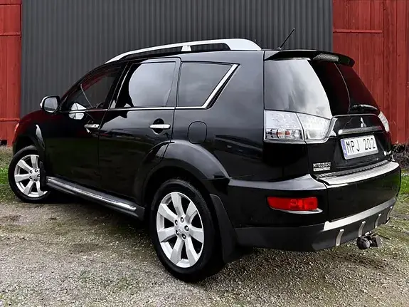Mitsubishi Outlander 2010 photo 4