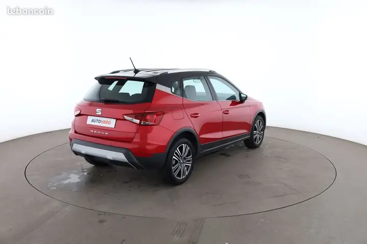 Seat Arona 2018 photo 3