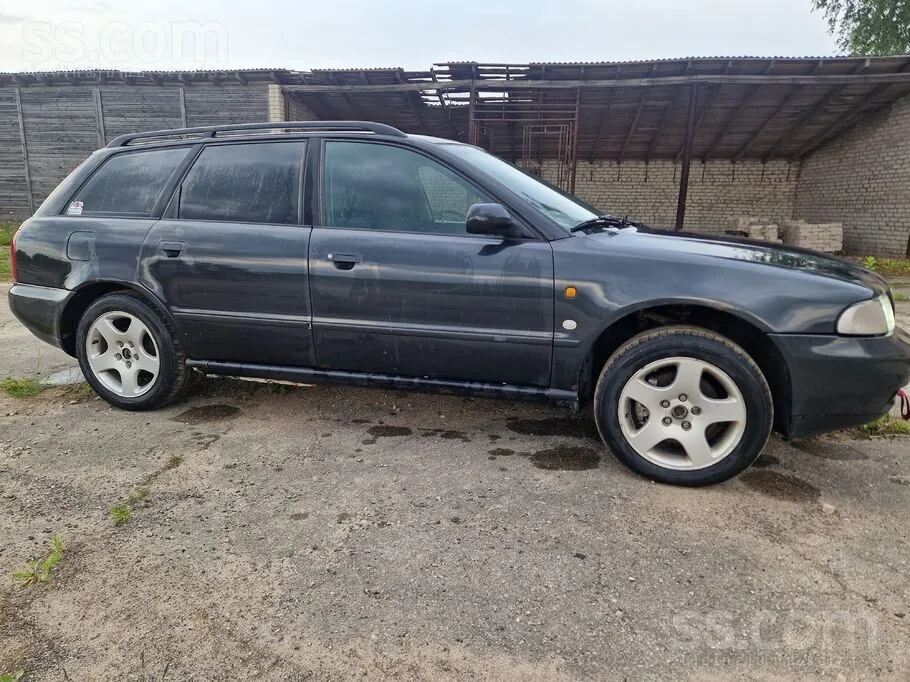 Audi A4 1996 photo 5