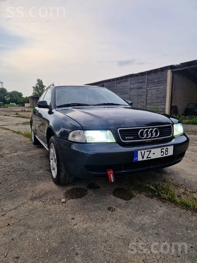 Audi A4 1996 photo 3