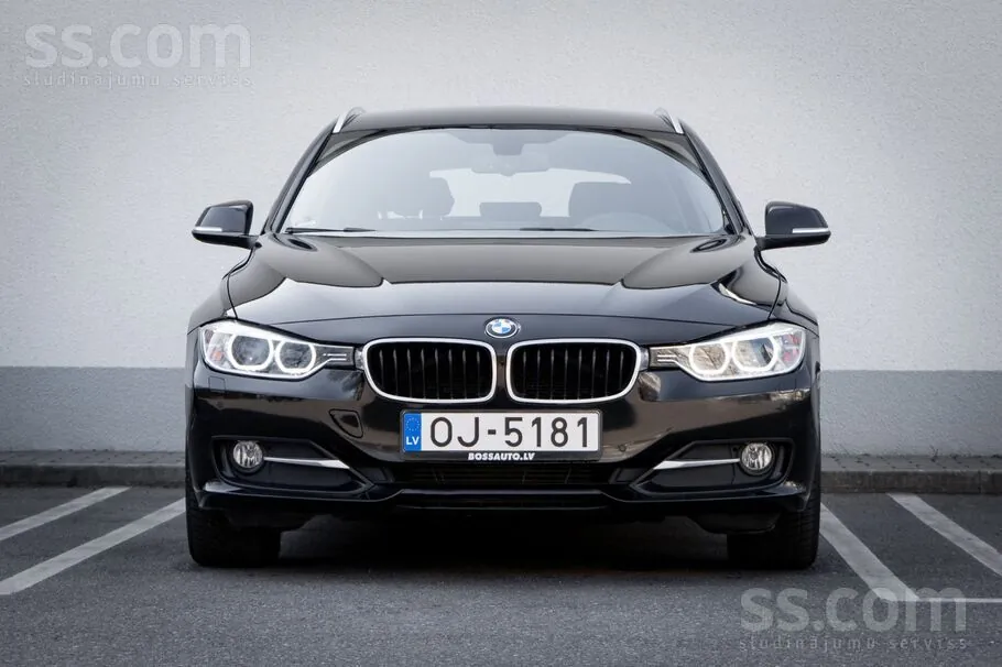 BMW 318D 2013 photo 2