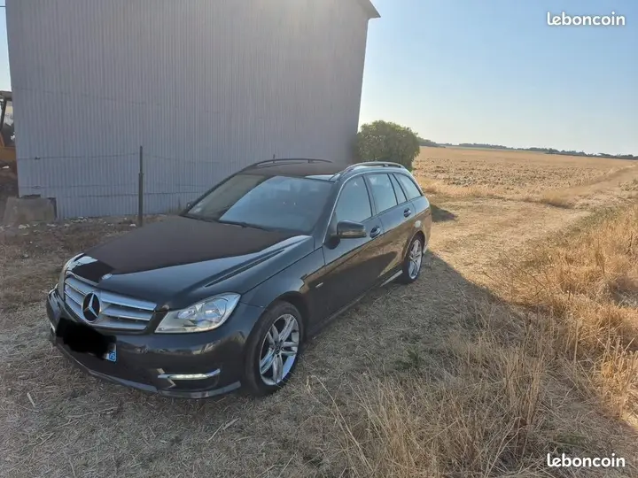 Mercedes-Benz C-Class 2014 photo 3