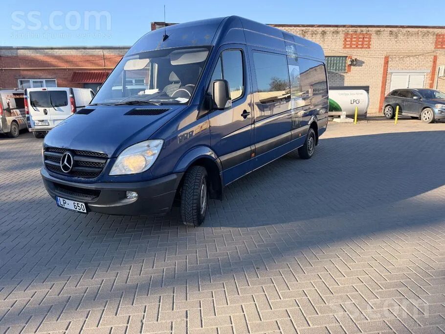 Mercedes-Benz Sprinter 2011 photo 5