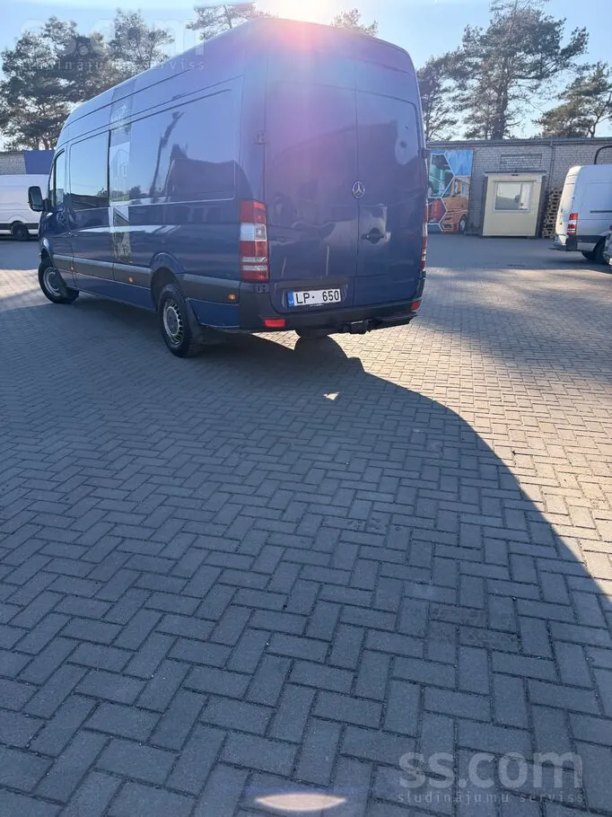 Mercedes-Benz Sprinter 2011 photo 3
