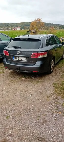 Toyota Avensis 2011 photo 3