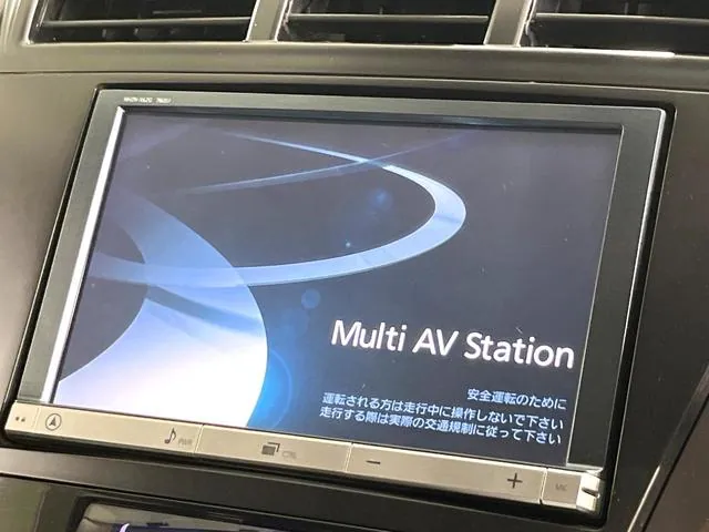 Toyota Priusα 2013 photo 3