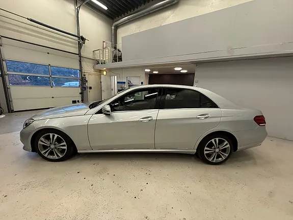 Mercedes-Benz E200 D 2013 photo 5