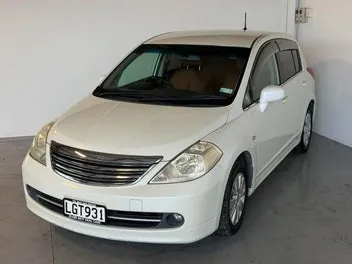 Nissan Tiida 2005 photo 4