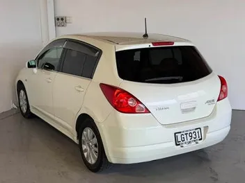 Nissan Tiida 2005 photo 5