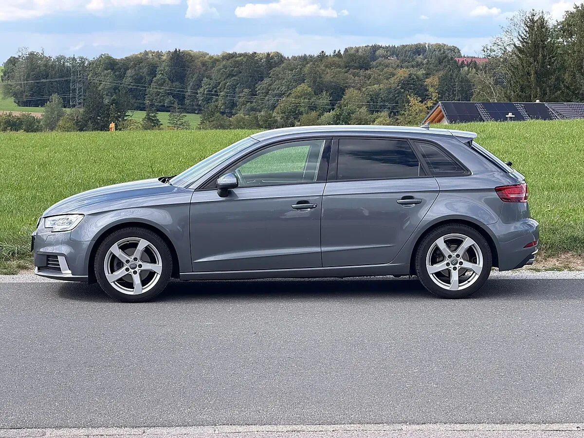 Audi A3 2017 photo 3