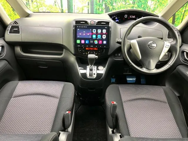 Nissan Searna Highway Star S-Hybrid V Selection 2013 photo 2