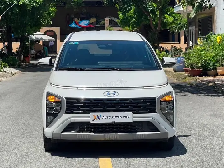 Hyundai Stargazer