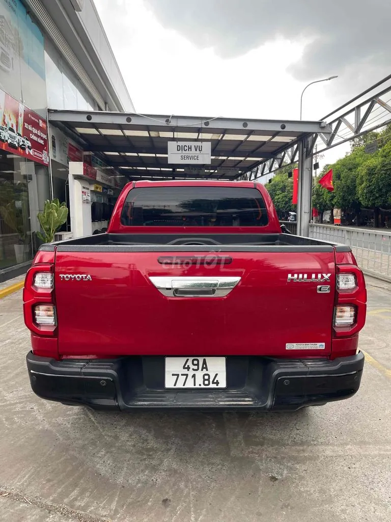 Toyota Hilux 2025 photo 5