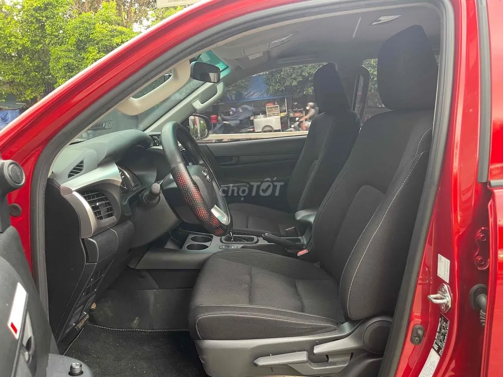 Toyota Hilux 2025 photo 3