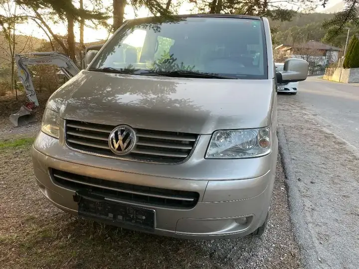Volkswagen Caravelle